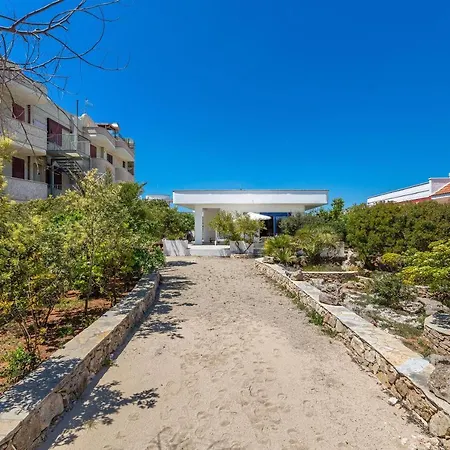 Sara By Barbarhouse トッレ・ラピッロ